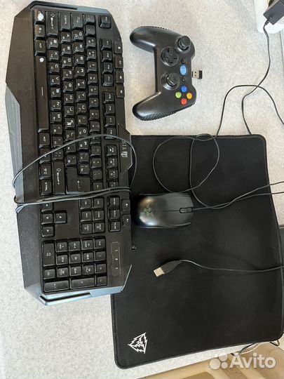 Клавиатура мышь джойстик коврик для мыши