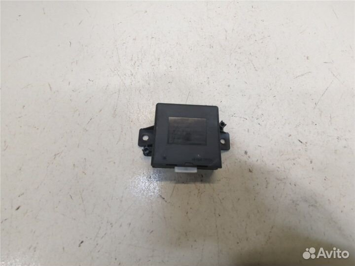 Блок управления парктрониками Dacia Sandero 2012