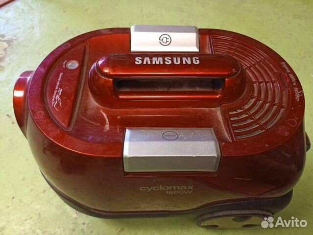 Пылесос Samsung VC-8716HT