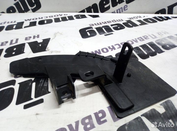 Накладка на порог левая Volkswagen Passat 3C5 BVY