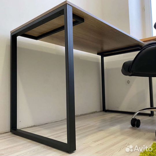 Стол лофт для компьютера