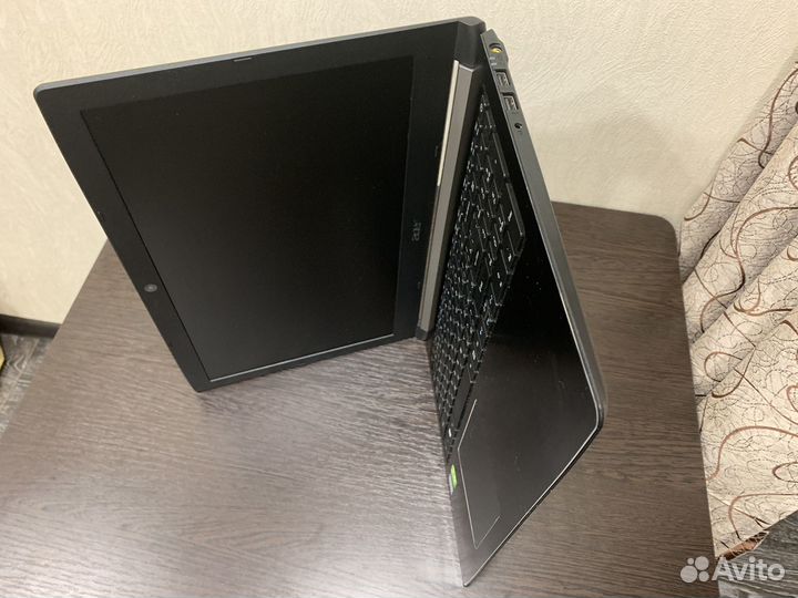 Acer aspire 5