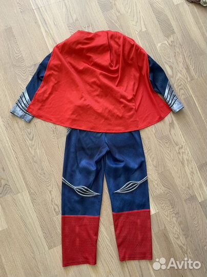 Костюм Супермена с объемными мускулами и плащем