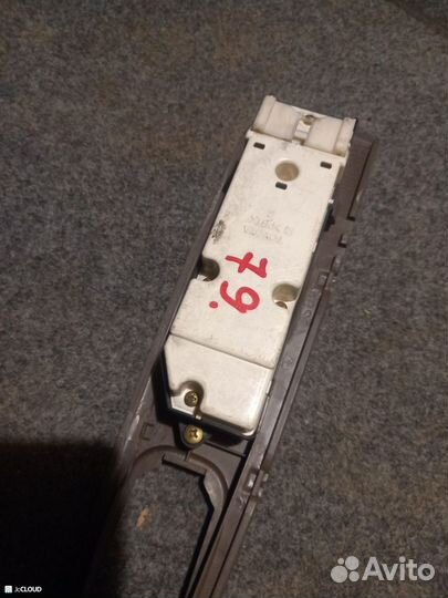 Блок упр. стеклоподьемниками на toyota camry SV40