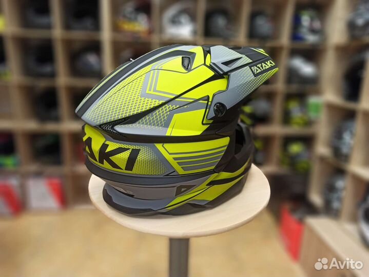 Прочный кроссовый шлем