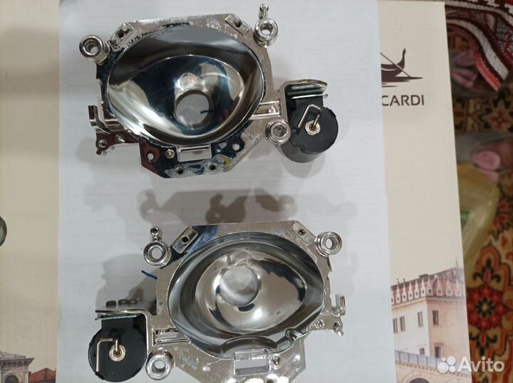 Линзы фар би ксеноновые на форд фокус