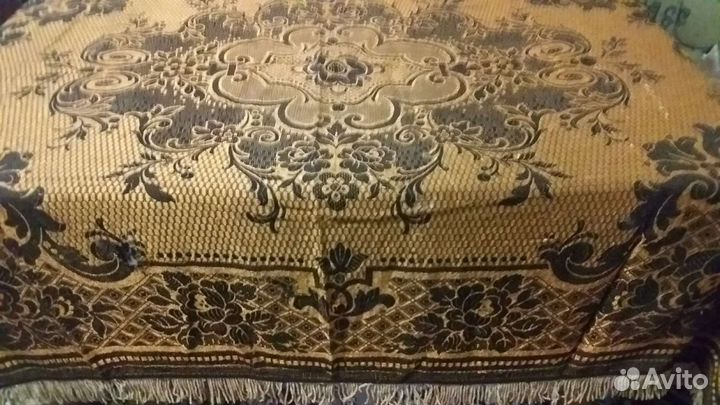 Скатерть гобеленовая и плюшевая времен СССР