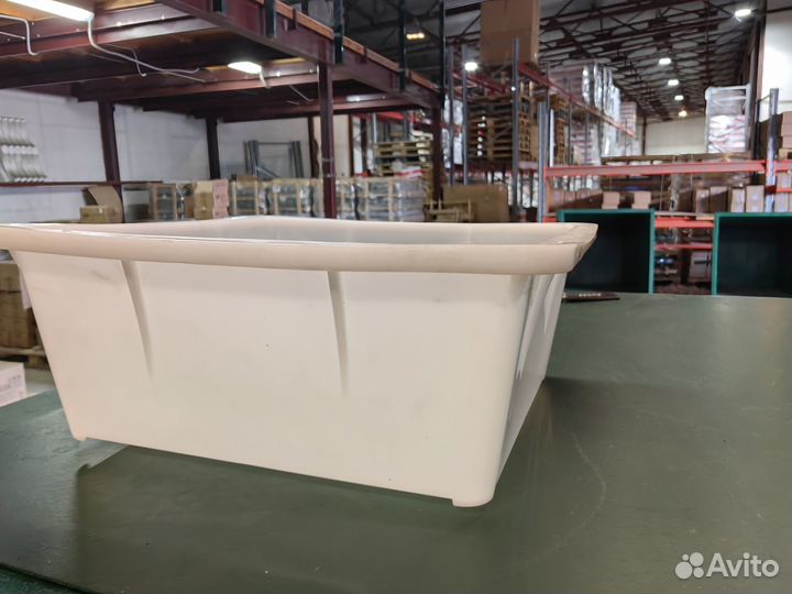 Ящик пластиковый