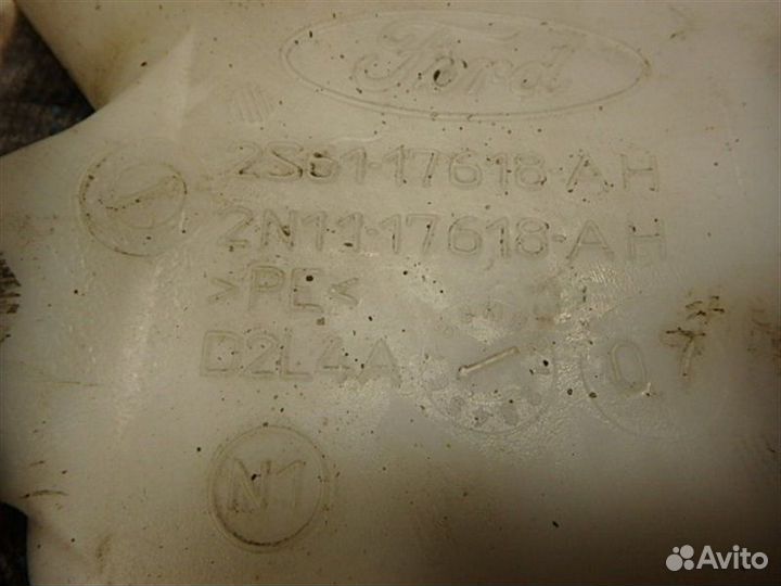 Бачок стеклоомывателя Ford Fiesta 5 2001-2008