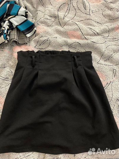 Черная мини юбка