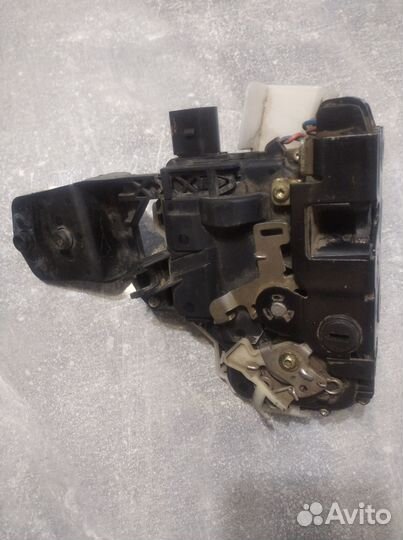 Замок двери фольксваген пассат