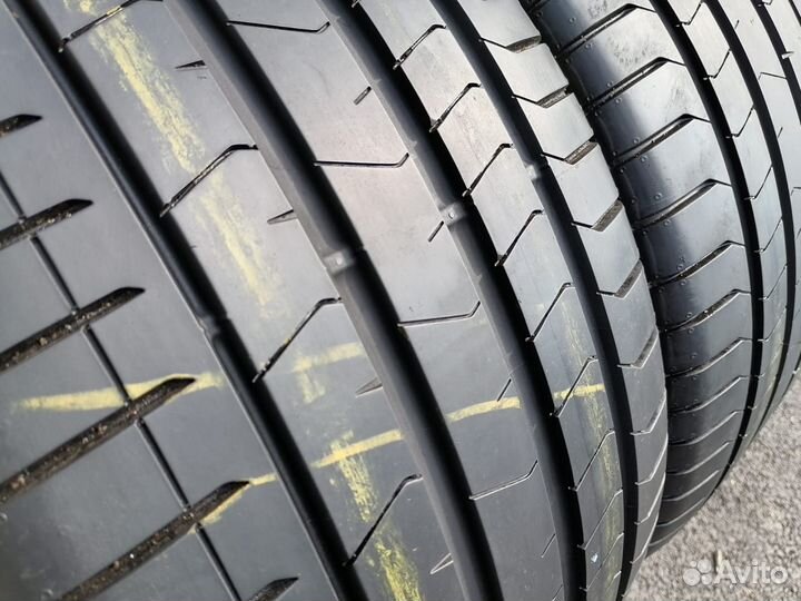 Pirelli P Zero 275/30 R20