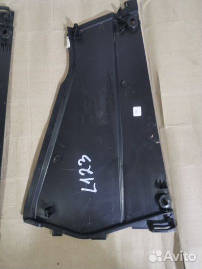 Накладка в салоне Ford Kuga 2 SUV 1.5L M9MD