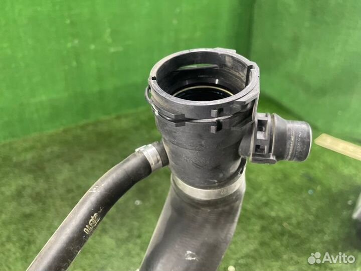 Патрубок системы охлаждения Bmw 5 F10 N20B20 2011