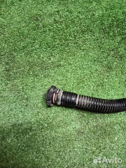 Трубка вентиляционная Audi a4b7