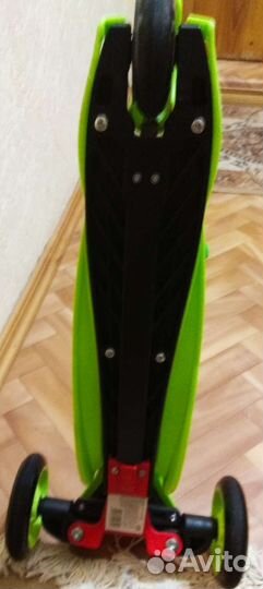 Самокат детский трехколесный новый