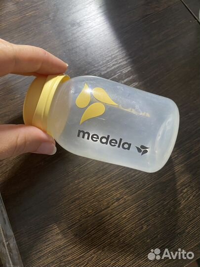 Молокоотсос ручной и другое от medela