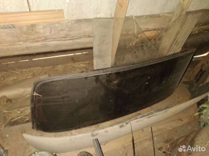 Стекла от передних дверей от ваз 2109-2115