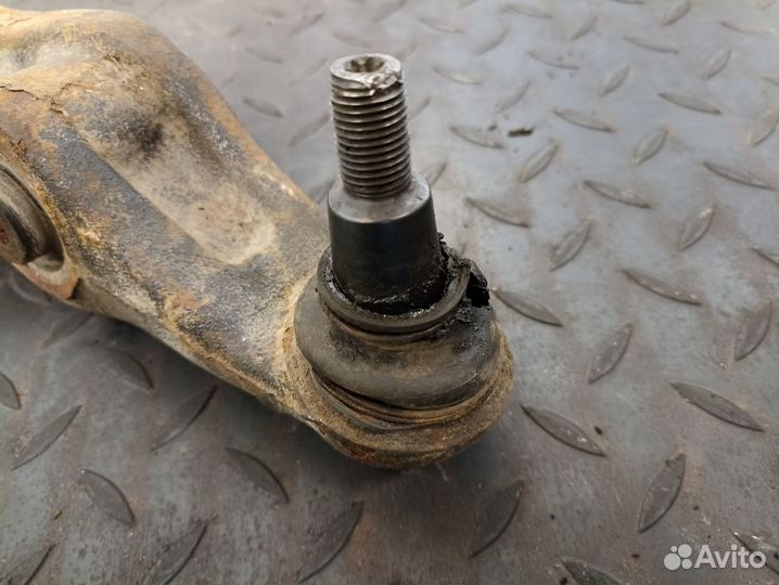 Рычаг передний нижний левый для VW Touareg