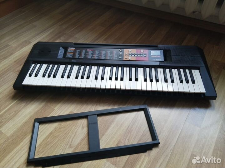 Продам синтезатор Yamaha