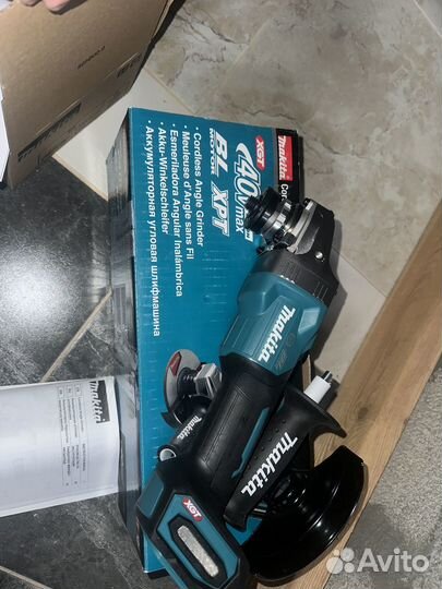 Аккумуляторная болгарка makita 40v