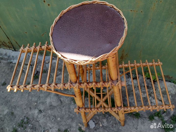 Бамбуковая этажерка для цветов