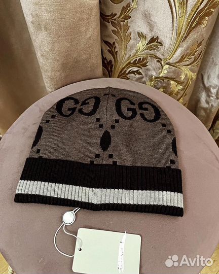 Мужская шапка