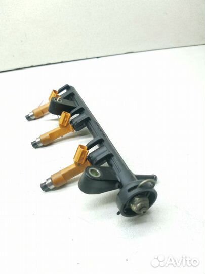 Форсунка топливная Toyota Vitz KSP130 1krfe