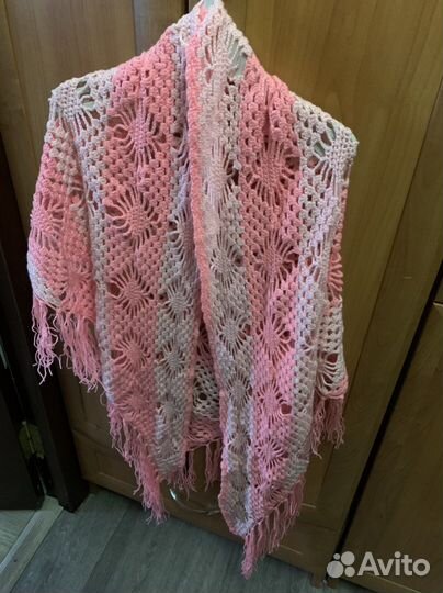 Шаль вязаная