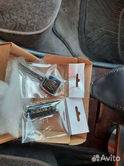 Ключ зажигания на Toyto crown