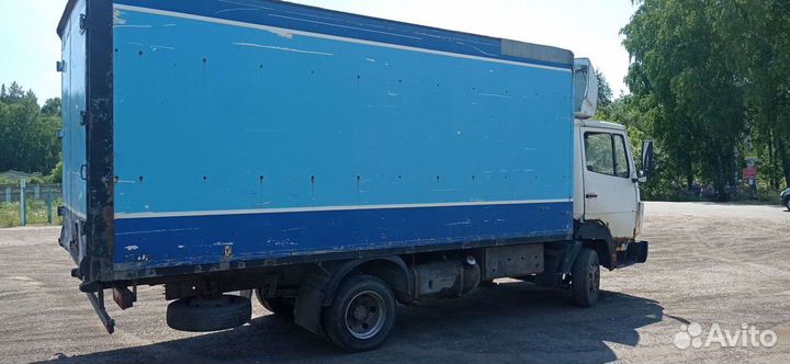 Mercedes-Benz 809, 1986