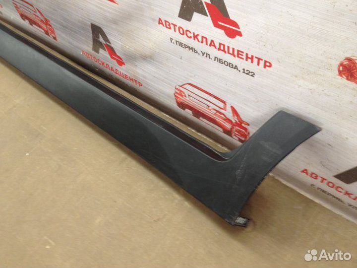 Накладка порога кузова - наружная облицовка левая