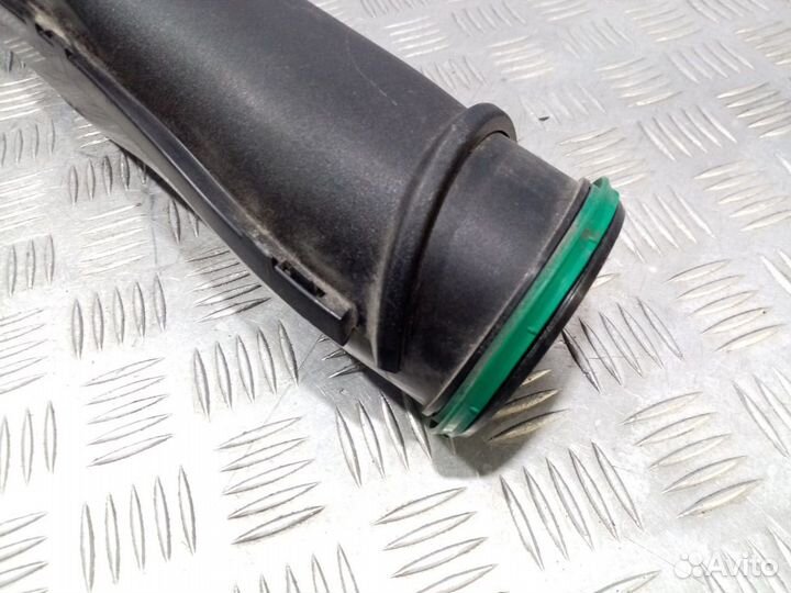 Б/У Патрубок воздушного фильтра#001