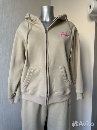 Костюм женский