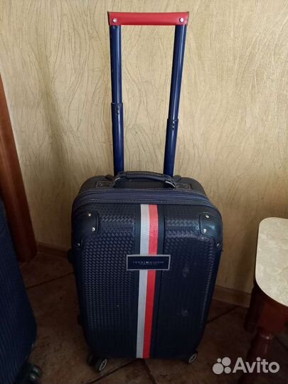 Ремонт чемоданов и сумок на колесах