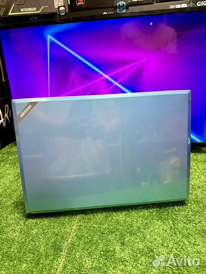 Новый ноутбук на гарантии