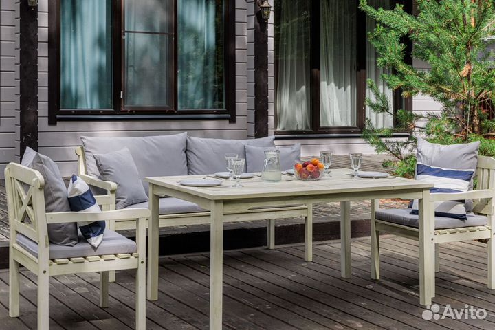 Комплект мебели из дерева