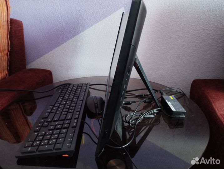 Моноблок Lenovo c260