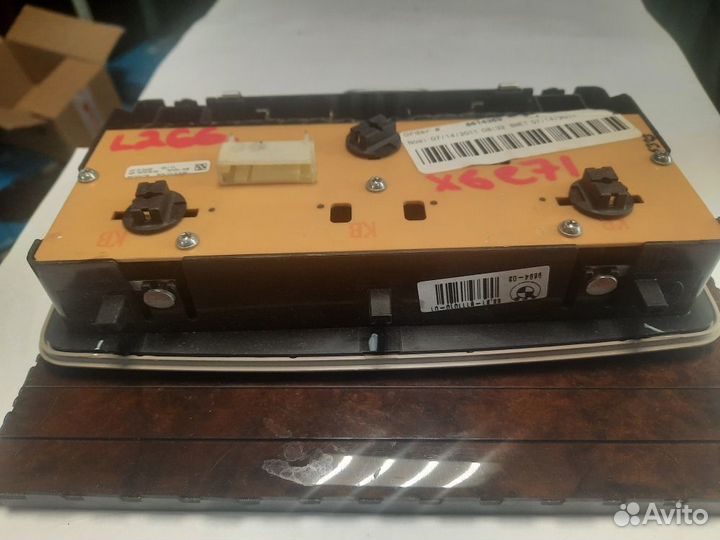 Плафон салонный BMW X6 E71