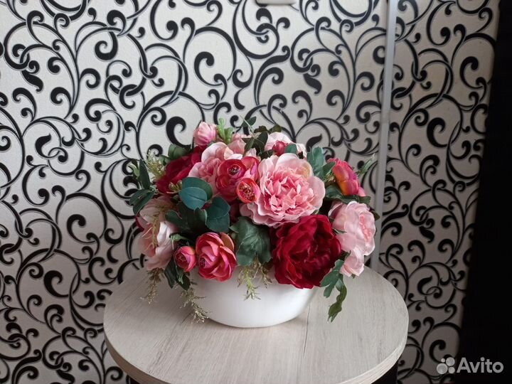 Композиция из Искусственных Цветов