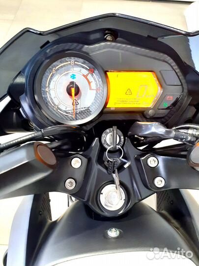 Мотоцикл bajaj Pulsar NS125 CBS белый, А1