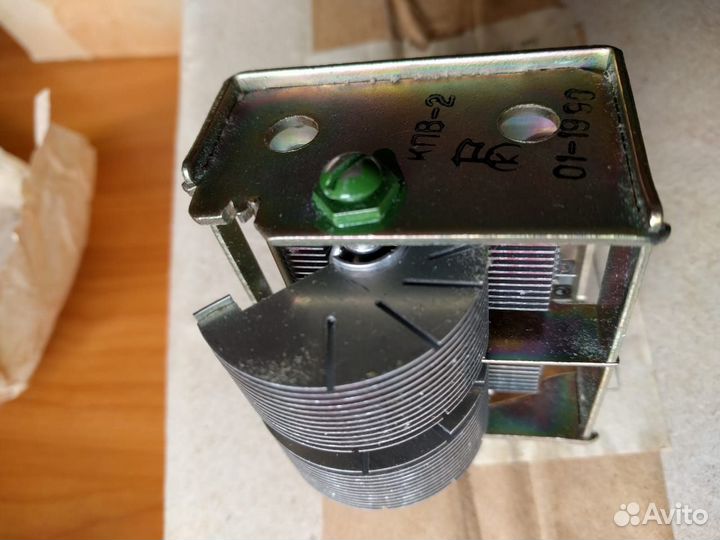 Конденсатор кпв-2-12/495 пф