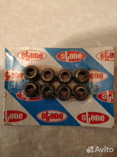 Свечи накаливания,сальники на клапана toyota