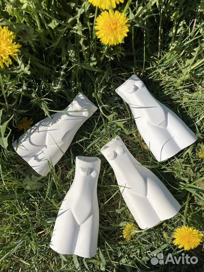 Ваза девушка из гипса