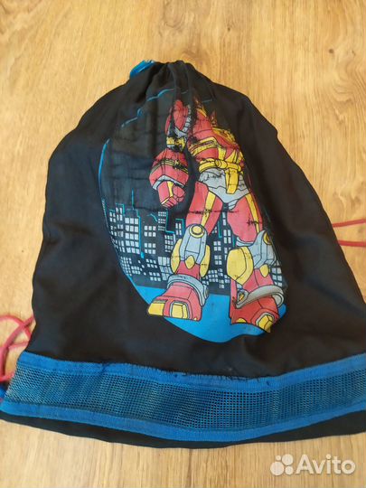 Рюкзак школьный Hummingbird