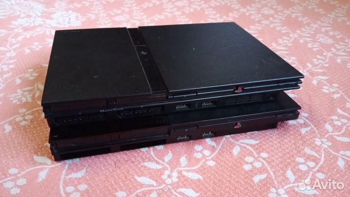 Игровые приставки Sony PS1 и Sony PS2