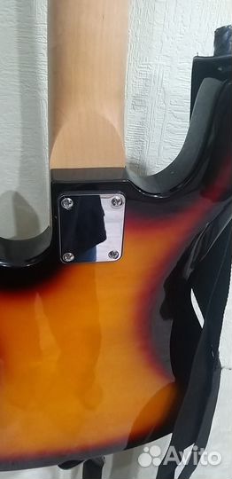 Бас гитара 4 струны fabio