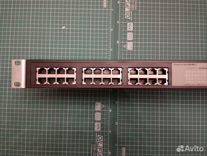 Продам коммутатор 3Com Baseline Switch 2024