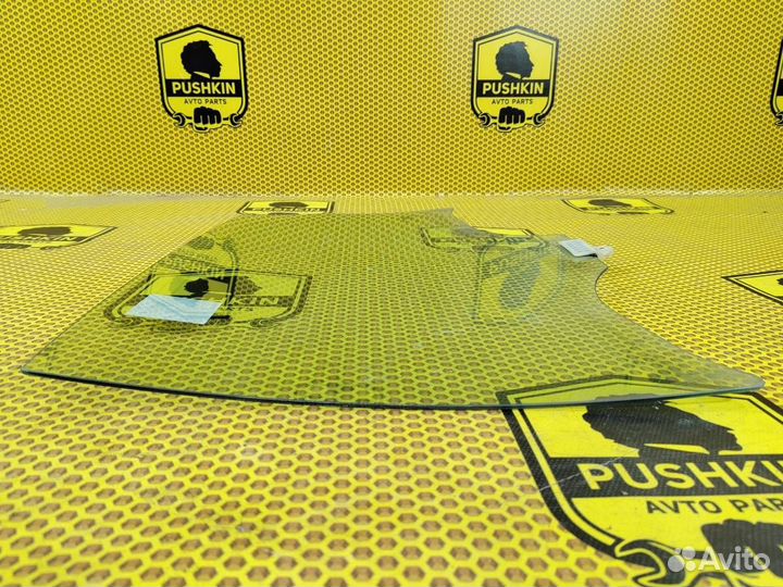 Стекло двери задней правой Hyundai Sonata