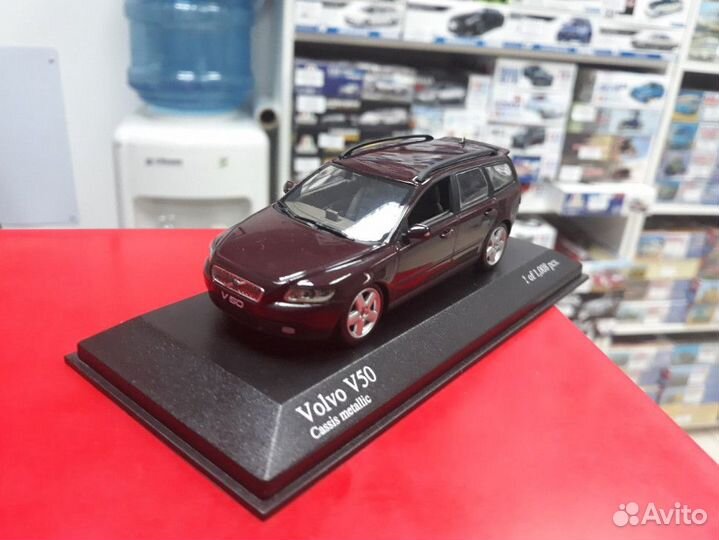 Volvo V50 1:43 minichamps